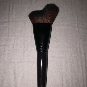 Laura Mercier Glow Powder Brush